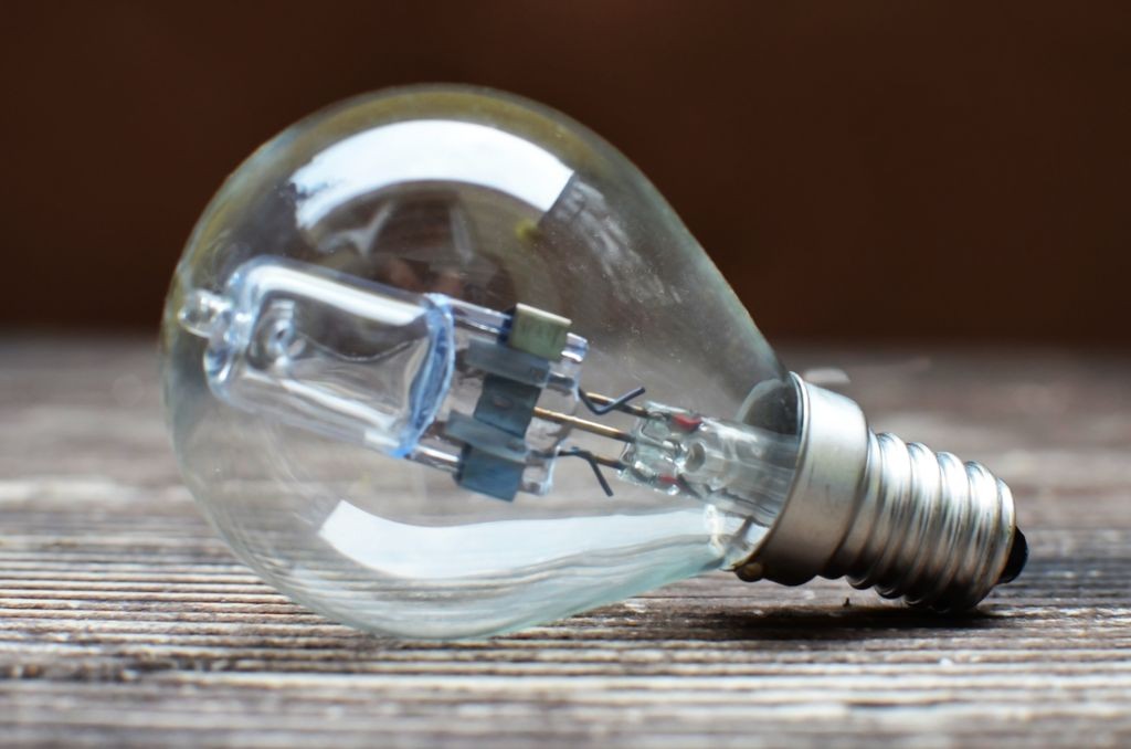 Jakość światła – gdzie halogen wciąż ma przewagę?