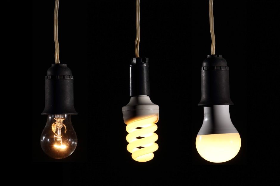 Oświetlenie halogenowe kontra LED – co wybrać do wnętrz?