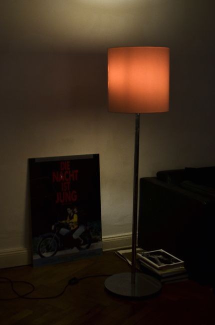 Instalacja lamp stojących – jak zrobić to bezpiecznie i bez błędów.
