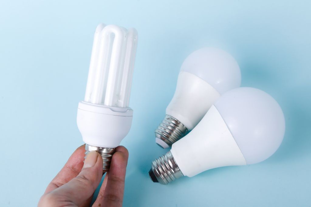 Czym różni się technologia LED od halogenowej?